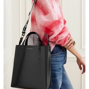 $1300 NWOT Marni Small Museo tote glossy black leather burgundy